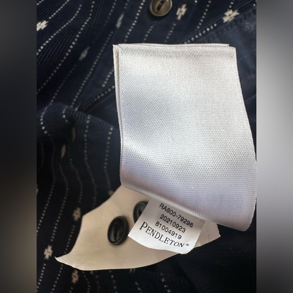 Pendleton Men’s Corduroy Long Sleeve Navy Blue Western Snap Shirt - Size Large - Picture 10 of 15